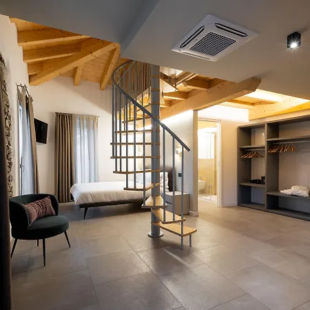 Hotel La Svolta Foresteria Chiuro